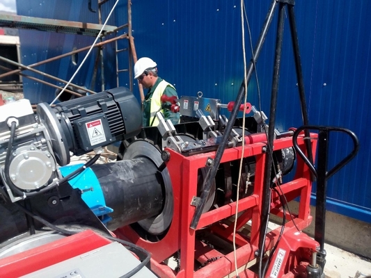 Zgrzewarka doczołowa do spawania rur HDPE o rozmiarze 800 mm